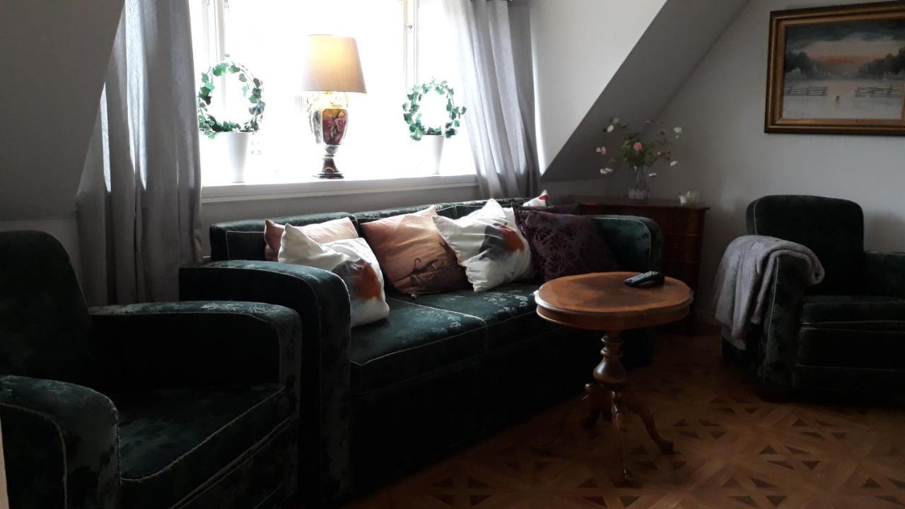 Aelgbergets Bed & Breakfast Ucklum Exterior photo